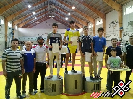 درخشش دانش آموزان تیم کشتی آموزش و پرورش پاوه در مسابقات قهرمانی استان/عکس